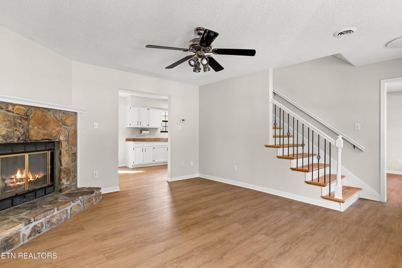 805 Black Rock Cir, Knoxville, TN 37934