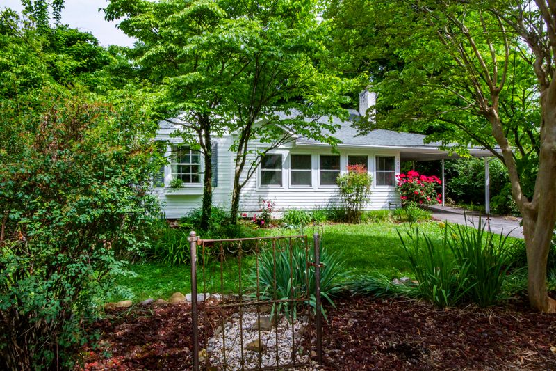 805 Broyles Ave, Maryville, TN 37801