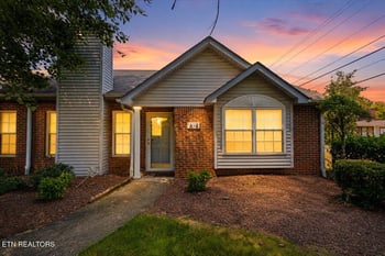 805 Cedar Ln #A4, Knoxville, TN 37912