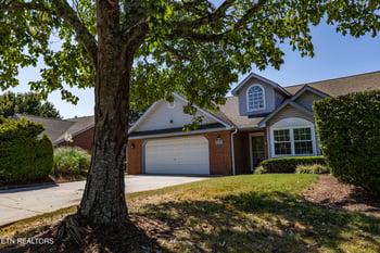 805 Cedar Ln #D13, Knoxville, TN 37912