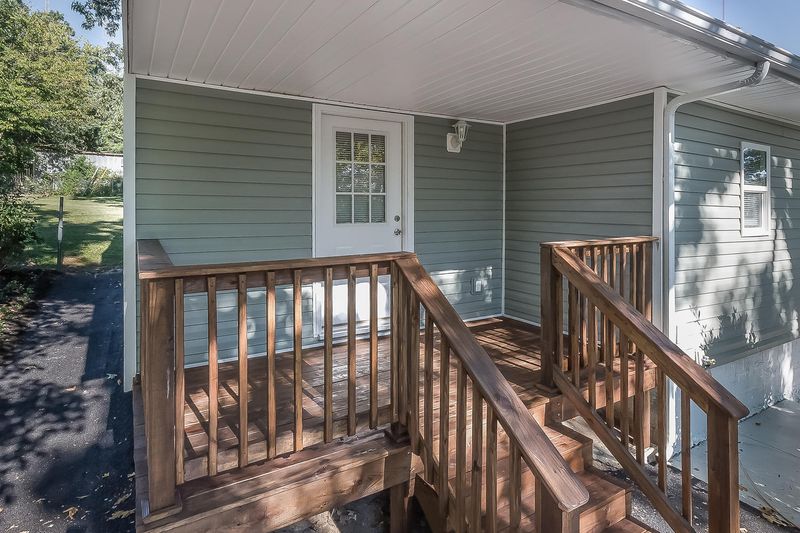 805 Forsythe St, Knoxville, TN 37917