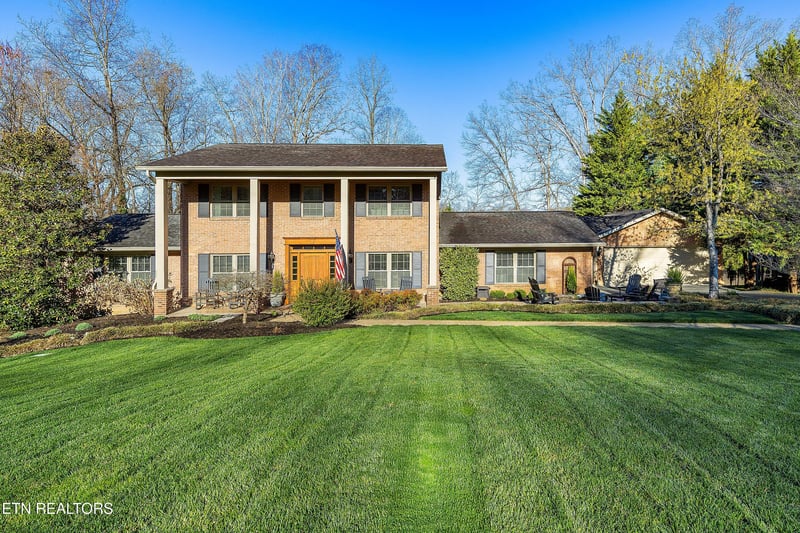 805 Kempton Rd, Knoxville, TN 37909