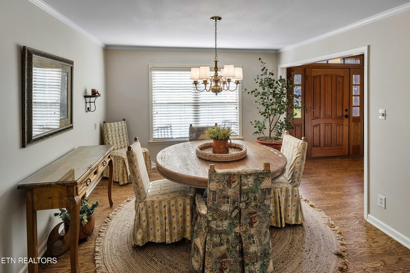 805 Kempton Rd, Knoxville, TN 37909