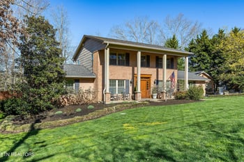 805 Kempton Rd, Knoxville, TN 37909