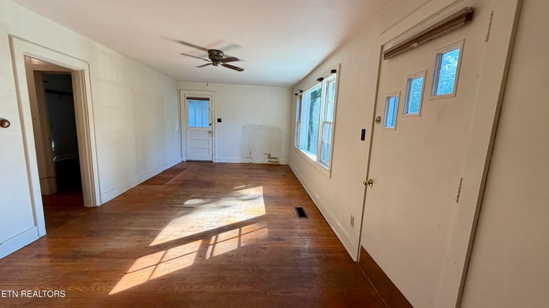 805 Metler Dr, Knoxville, TN 37912