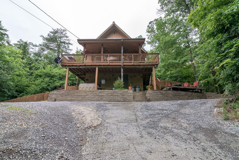 805 My Pl, Sevierville, TN 37862