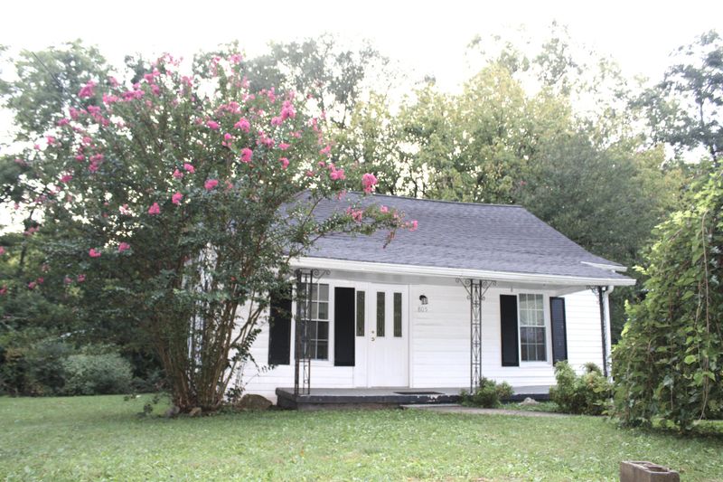 805 Short St, Maryville, TN 37804