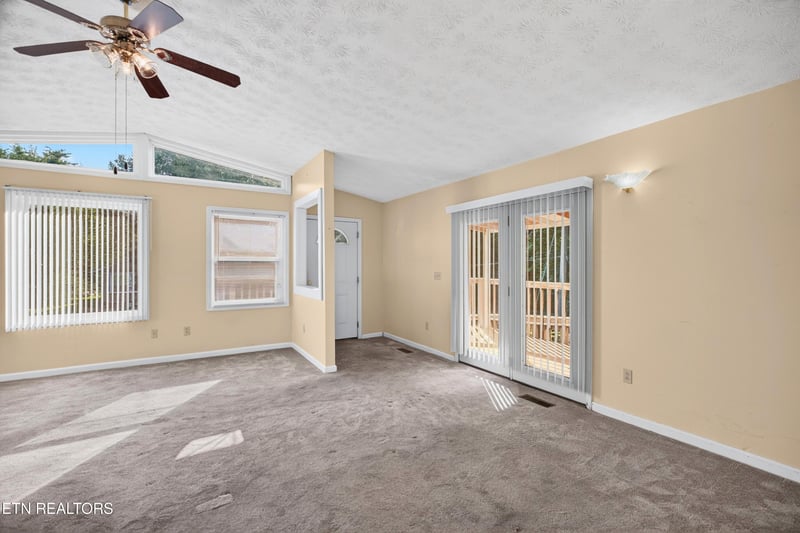 805 Union Hill Dr, Pigeon Forge, TN 37876