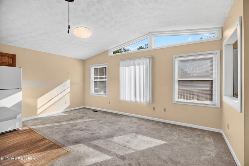 805 Union Hill Dr, Pigeon Forge, TN 37876