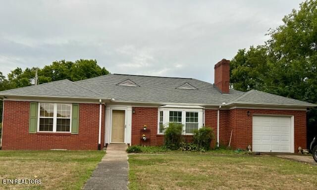 805 W 3rd N St, Morristown, TN 37814