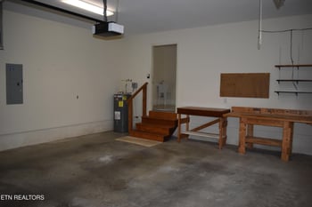 805 Yonside Dr, Sparta, TN 38583