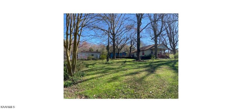 8052 Davis Ferry Rd, Loudon, TN 37774
