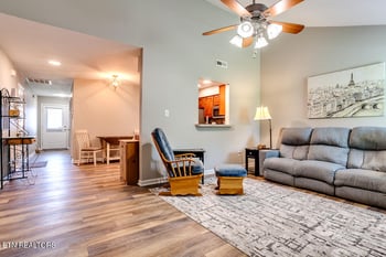 8058 Chambord Way, Powell, TN 37849