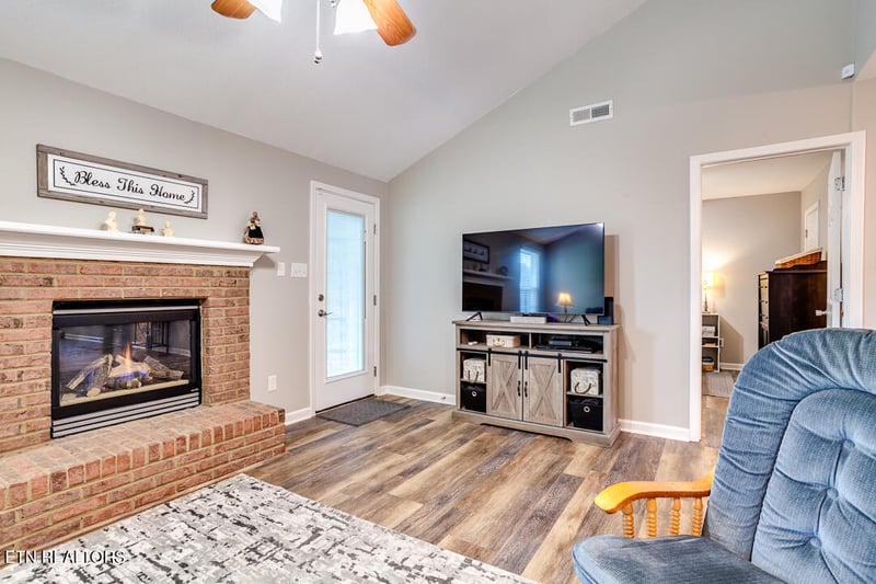 8058 Chambord Way, Powell, TN 37849