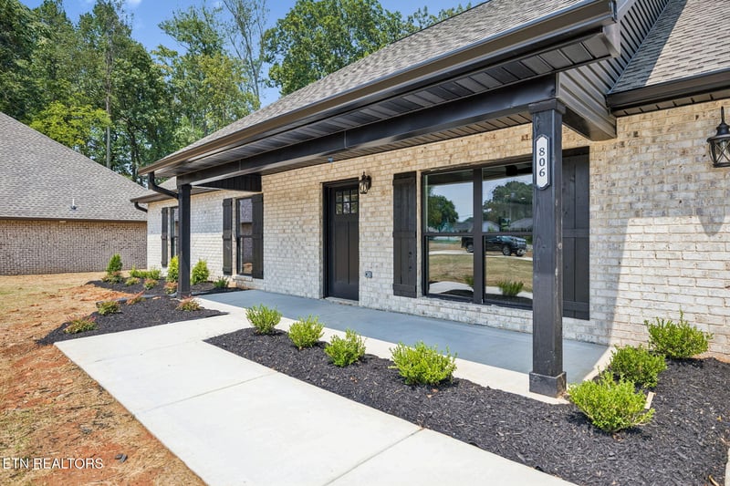 806 Johnson Rd, Maryville, TN 37804