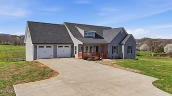 806 River Dr, Blaine, TN 37709