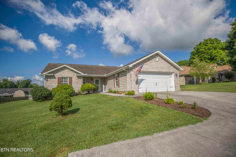 806 Wade Rd, Seymour, TN 37865