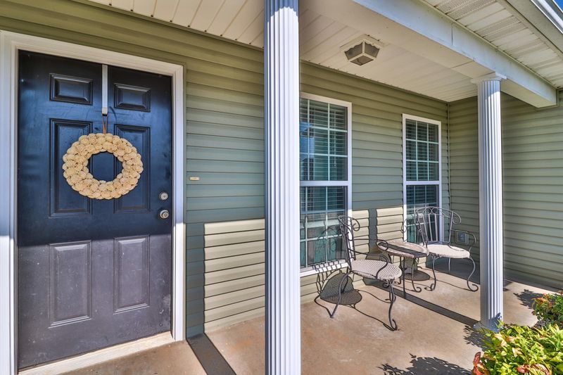8063 Cambridge Reserve Dr, Knoxville, TN 37924