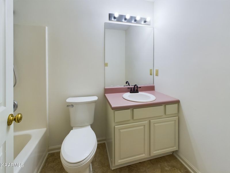 8065 Chambord Way, Powell, TN 37849
