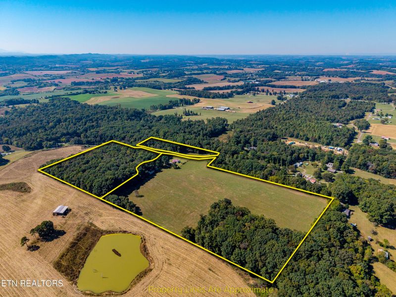 807 Adkins Rd, Philadelphia, TN 37846