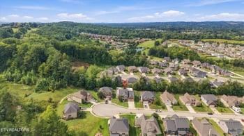 807 Brookwood Ln, Maryville, TN 37801