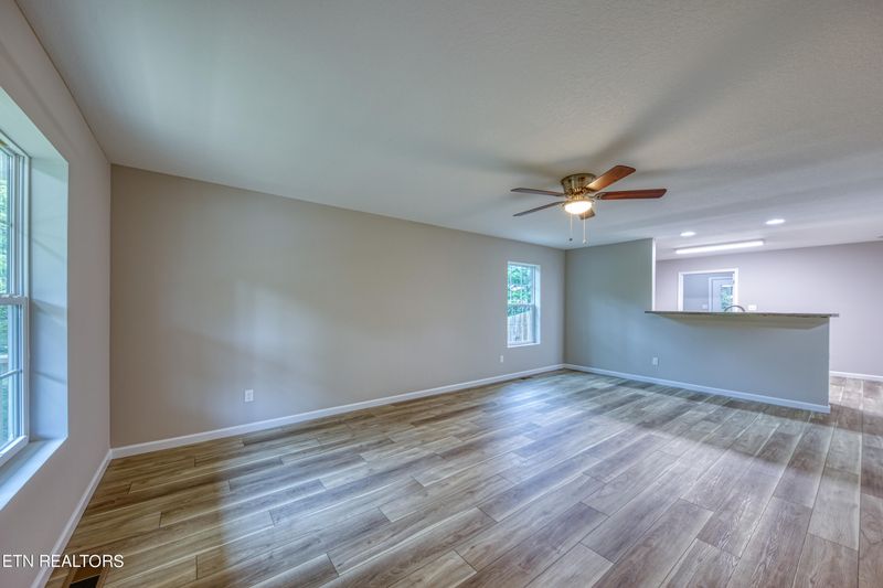 807 D Dr, Knoxville, TN 37920
