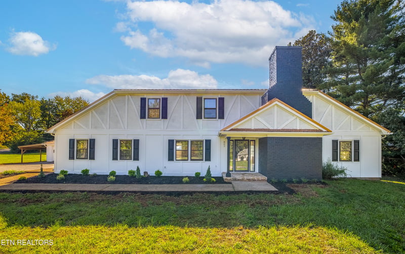 807 Killion St, Louisville, TN 37777