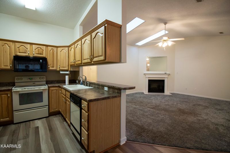 807 Rangeview Way, Knoxville, TN 37920
