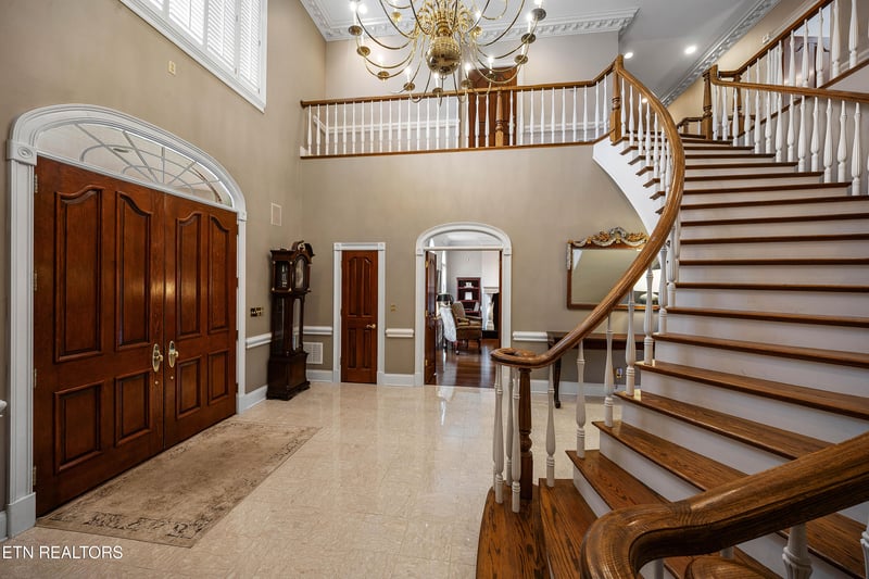 807 S Peters Rd, Knoxville, TN 37922