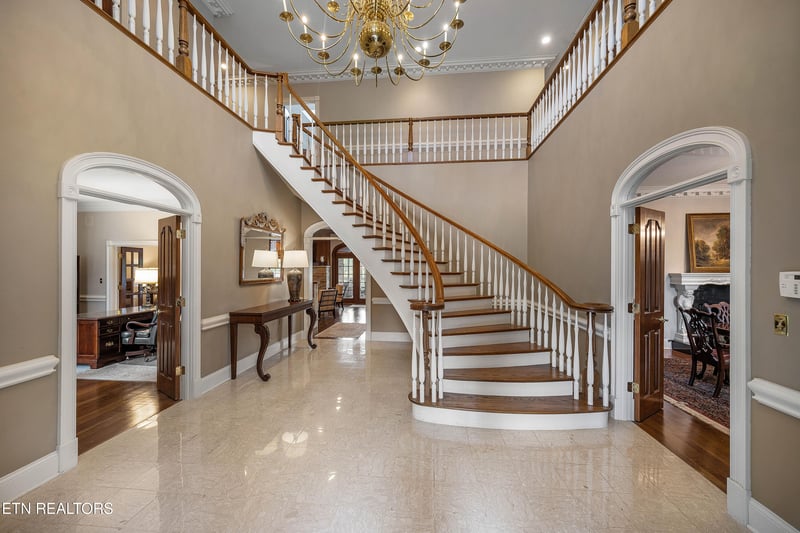 807 S Peters Rd, Knoxville, TN 37922