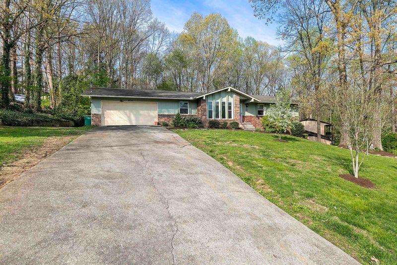 8074 Camberley Dr, Powell, TN 37849