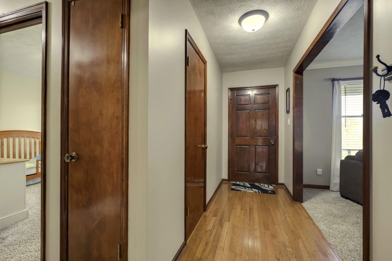 8080 Camberley Dr, Powell, TN 37849