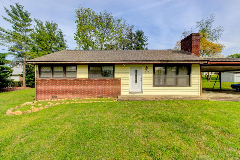 809 Cedar Ln, Knoxville, TN 37912