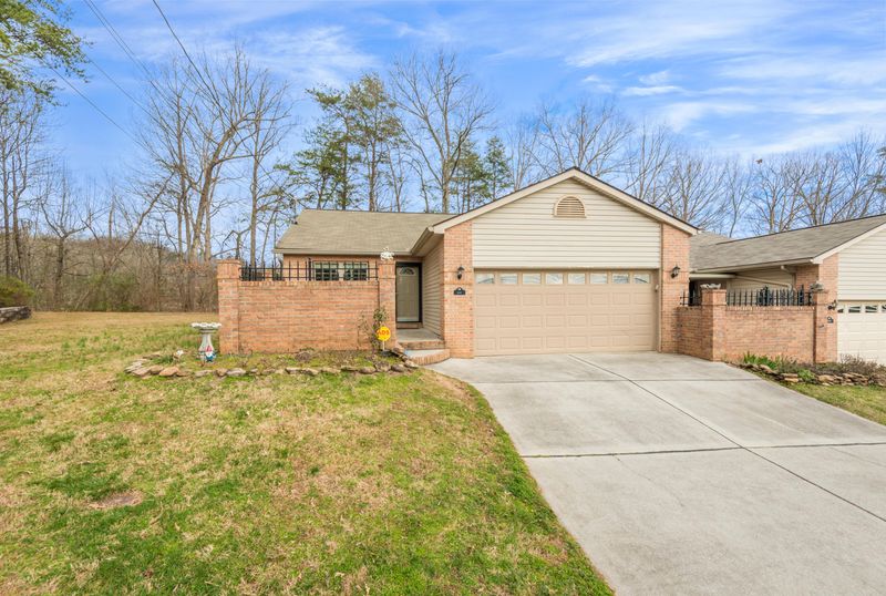 809 Rangeview Way, Knoxville, TN 37920
