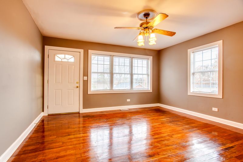 809 Vale St, Loudon, TN 37774