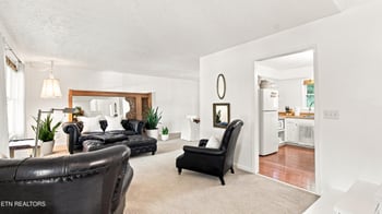 809 Virginia Dr, Maryville, TN 37803