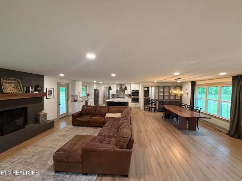 809 Woodbrier Rd, Knoxville, TN 37923