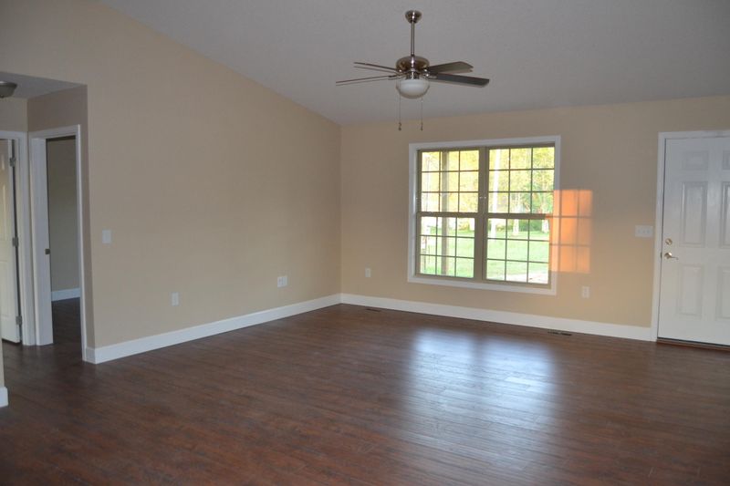81 York Rd, Crossville, TN 38555