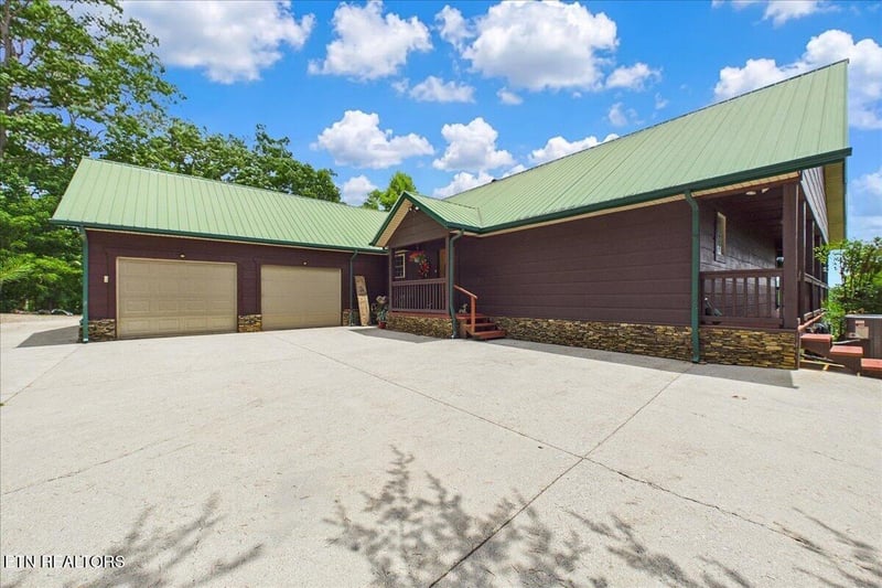 810 Belltown Rd, Tellico Plains, TN 37385