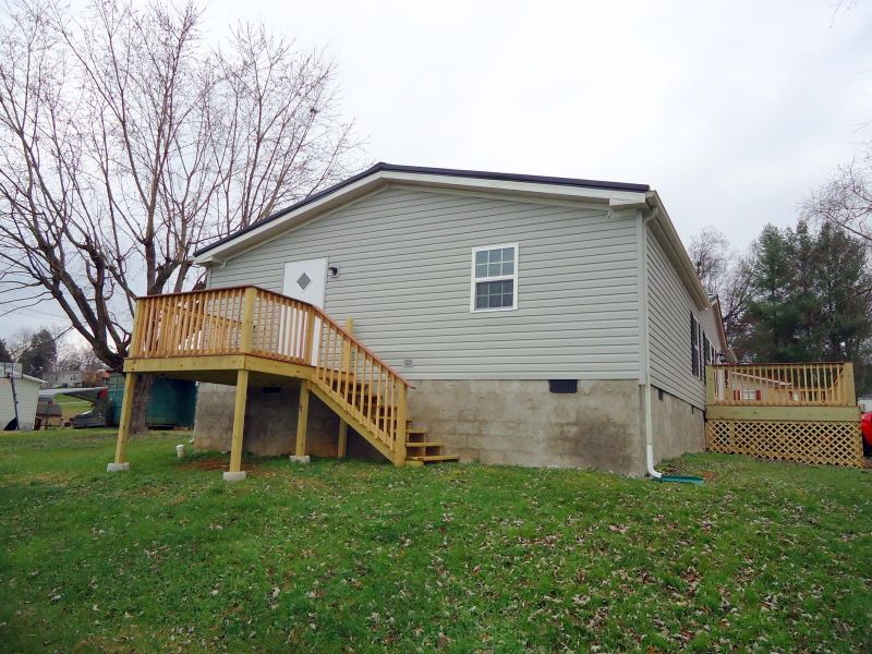 810 Fair St, Sweetwater, TN 37874