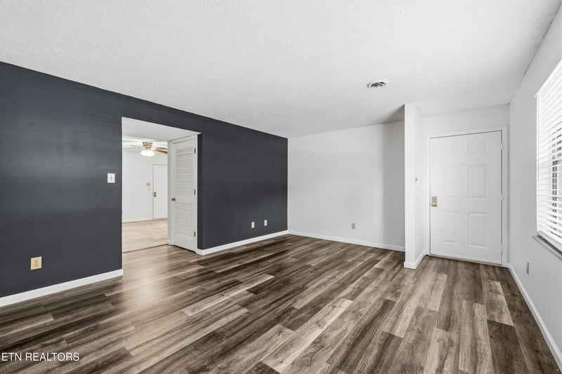 810 Highland Dr #501, Knoxville, TN 37912