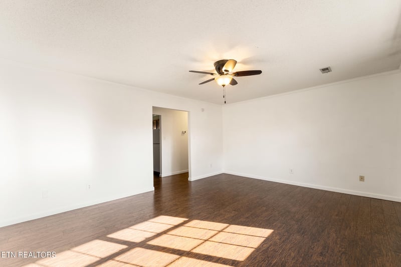 810 Highland Dr #604, Knoxville, TN 37912