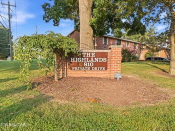 810 Highland Dr #802, Knoxville, TN 37912