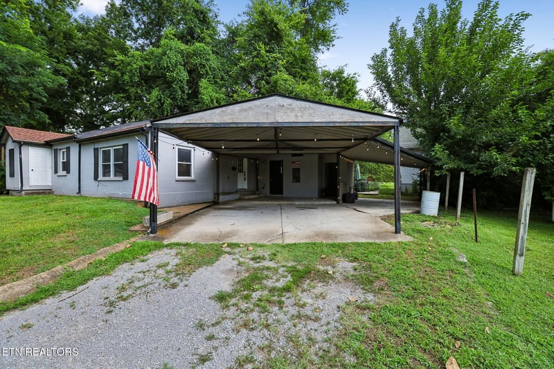 810 Velma Ln, Murfreesboro, TN 37129