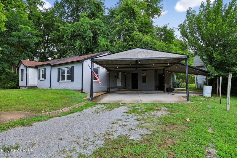 810 Velma Ln, Murfreesboro, TN 37129