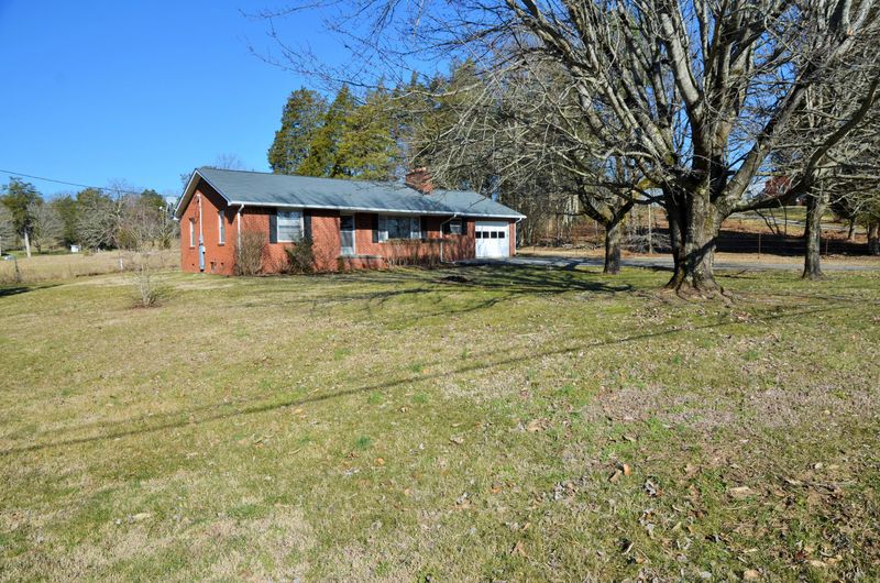 8101 Corryton Luttrell Rd, Corryton, TN 37721