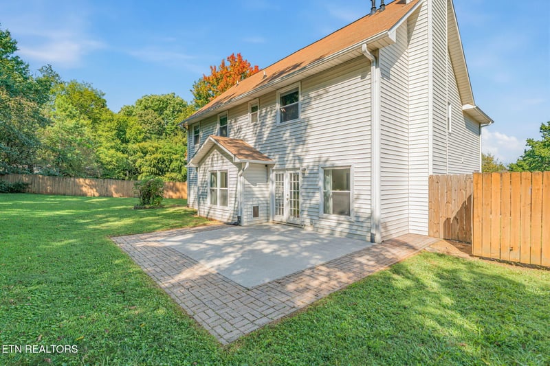 8101 Tamarack Rd, Knoxville, TN 37919