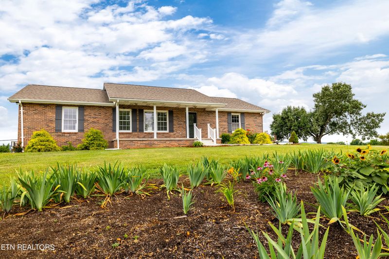8103 Brickyard Rd, Powell, TN 37849