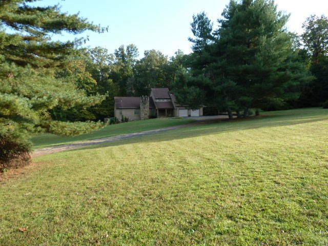8103 Facade Ln, Powell, TN 37849