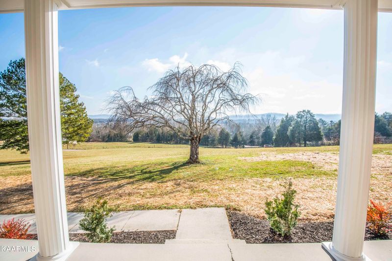 8107 Coppock Rd, Corryton, TN 37721